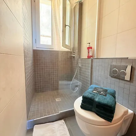 Perche Sur - Vieux 아파트